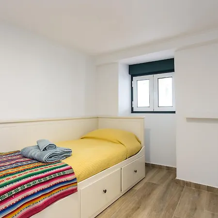 Petite Principe Retreat * Lisbon