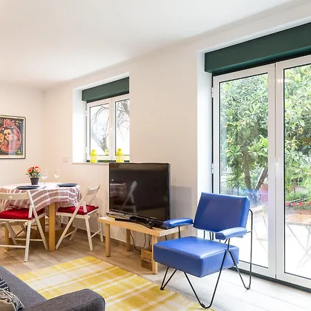 Petite Principe Retreat